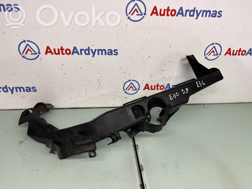 Headlight/headlamp mounting bracket   7116708,51647116708