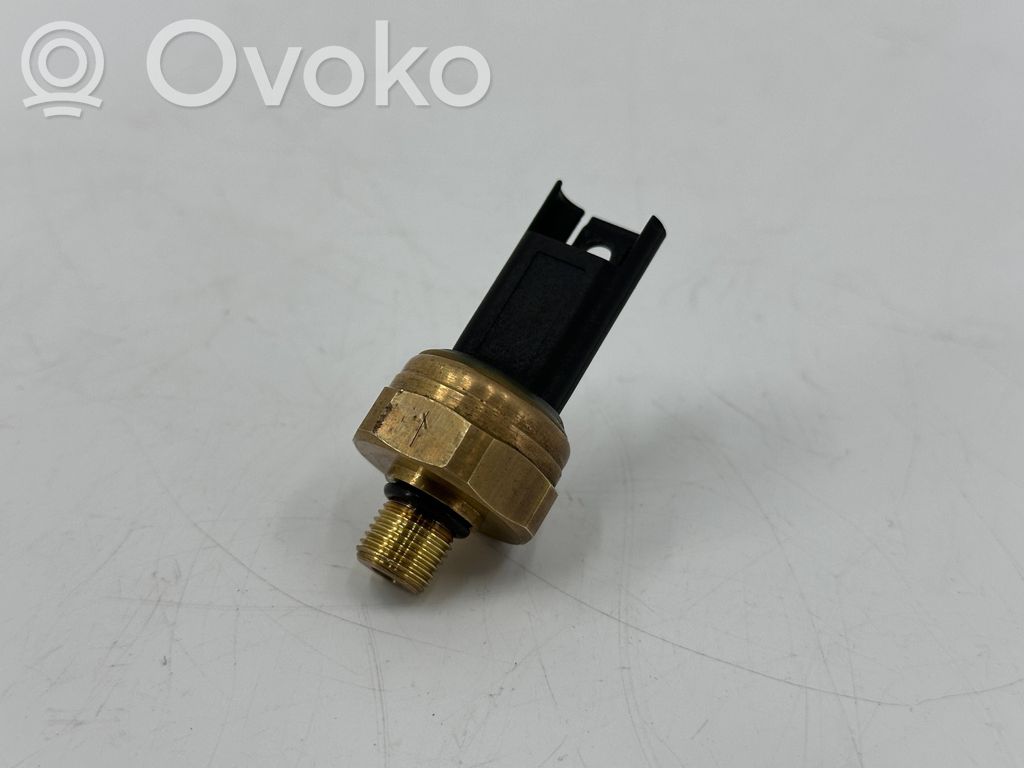 BMW 5 F10 F11 Fuel pressure sensor 