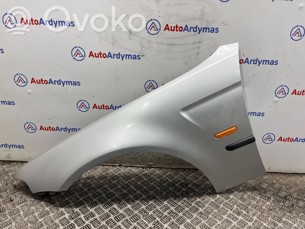 BMW 3 E46 Sparnas 