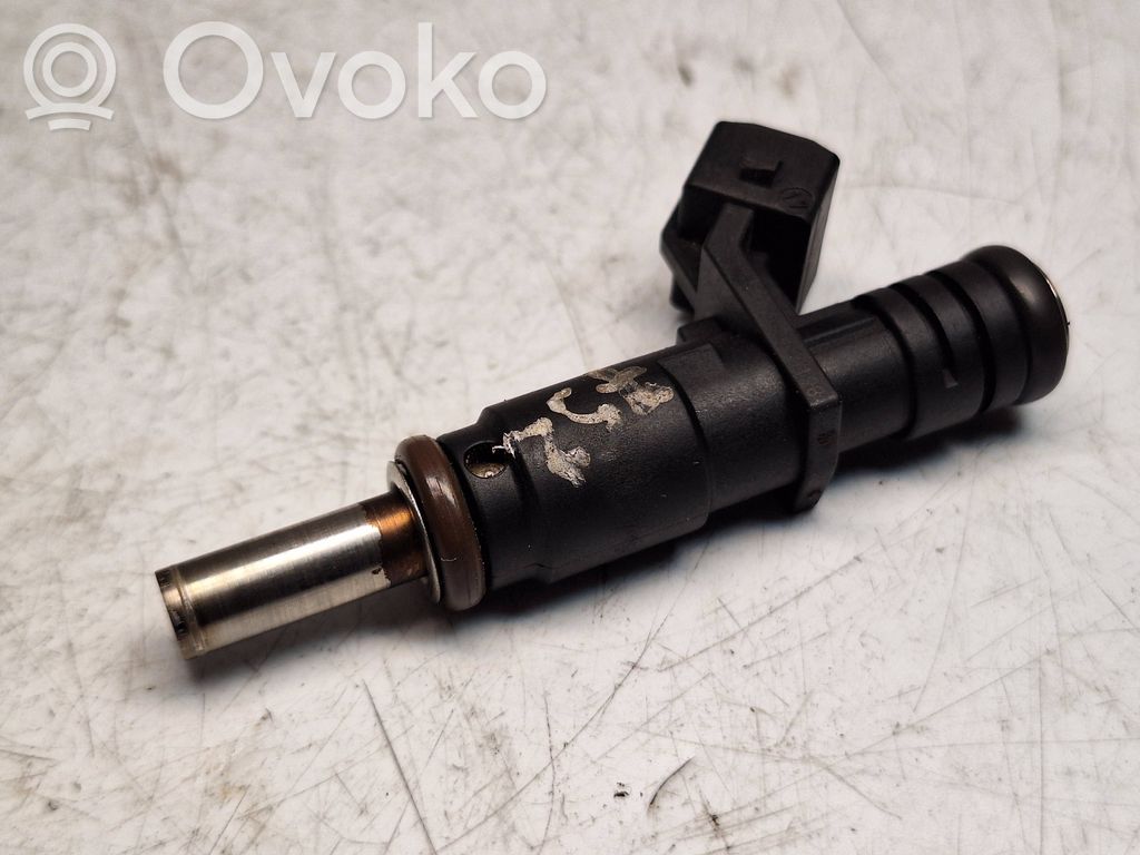 BMW 3 E90 E91 Fuel injector 