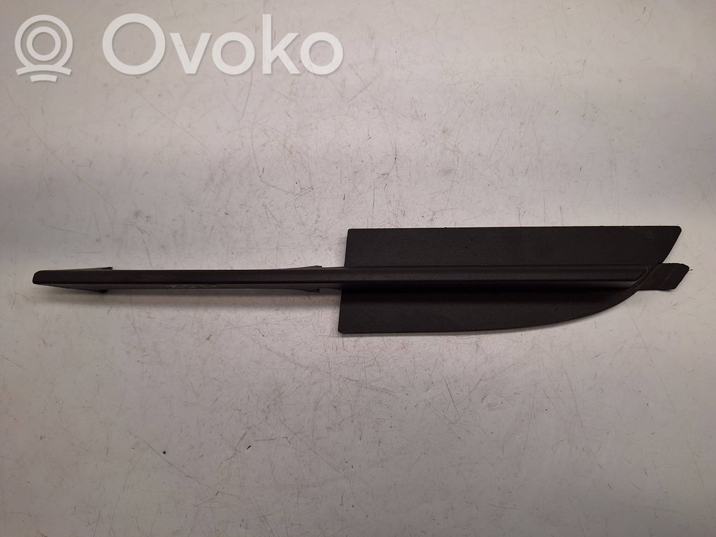BMW 3 E46 Etupuskurin alempi jäähdytinsäleikkö 