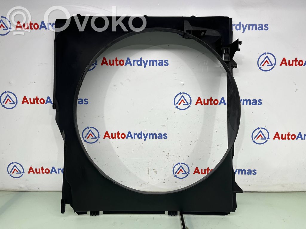 BMW X5 E53 Radiator cooling fan shroud 