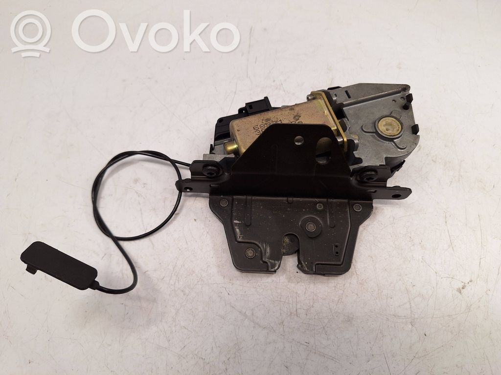 Tailgate/trunk/boot lock/catch/latch   7111008,51247111008