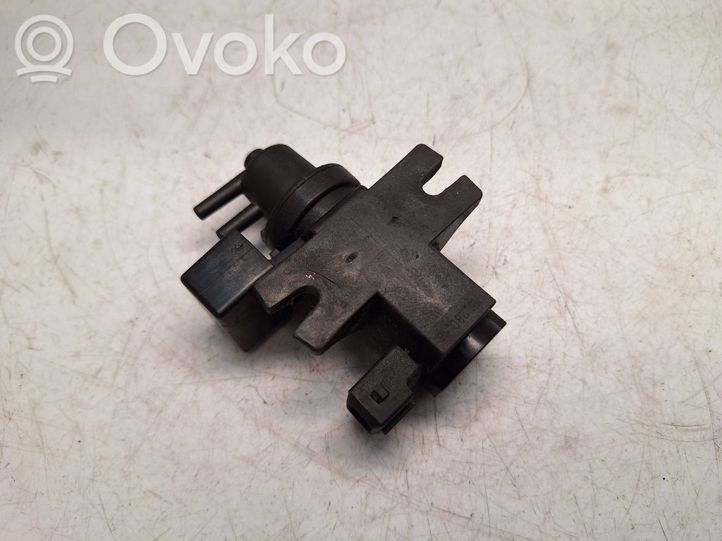 BMW X5 E53 Valve vacuum 