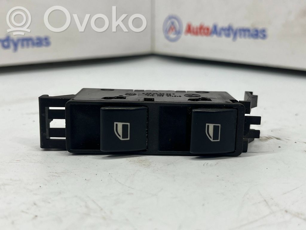 Electric window control switch   8381514,61318381514,6902179,8368915