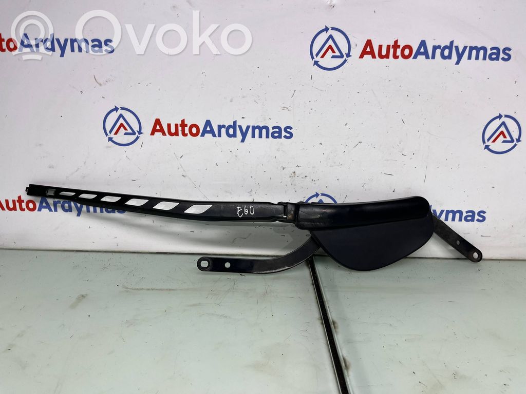 BMW 5 E60 E61 Front wiper blade arm 