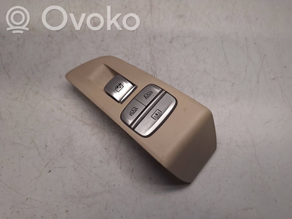 BMW 7 G11 G12 Przyciski szyb 