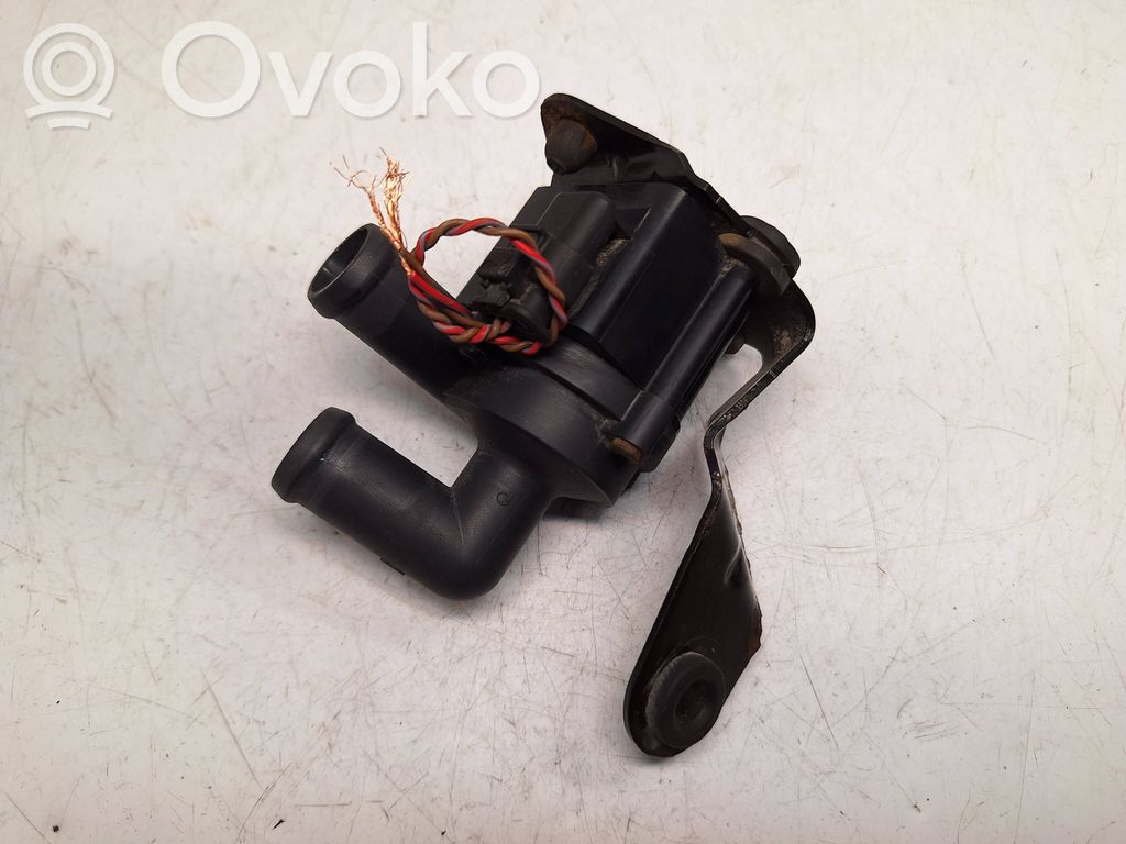BMW 5 F10 F11 Pompe à eau de liquide de refroidissement 