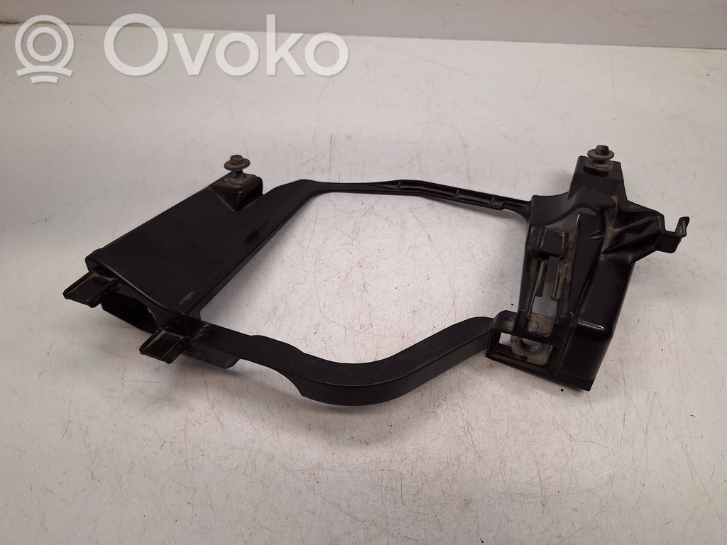BMW 5 E60 E61 Halterung Scheinwerfer 
