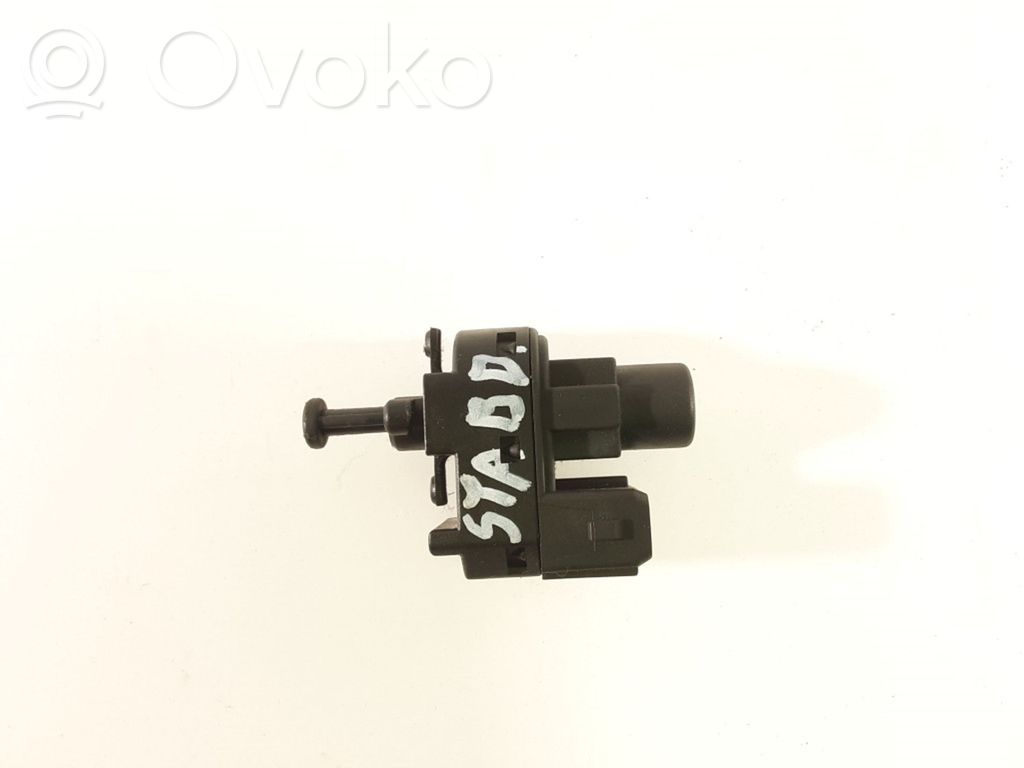 Brake pedal sensor switch   93BB13480BC