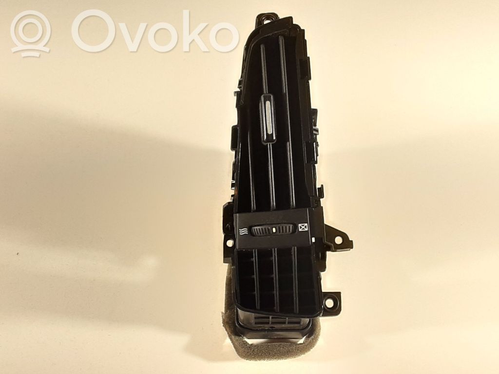 KIA Ceed Dysze / Kratki środkowego nawiewu deski rozdzielczej 