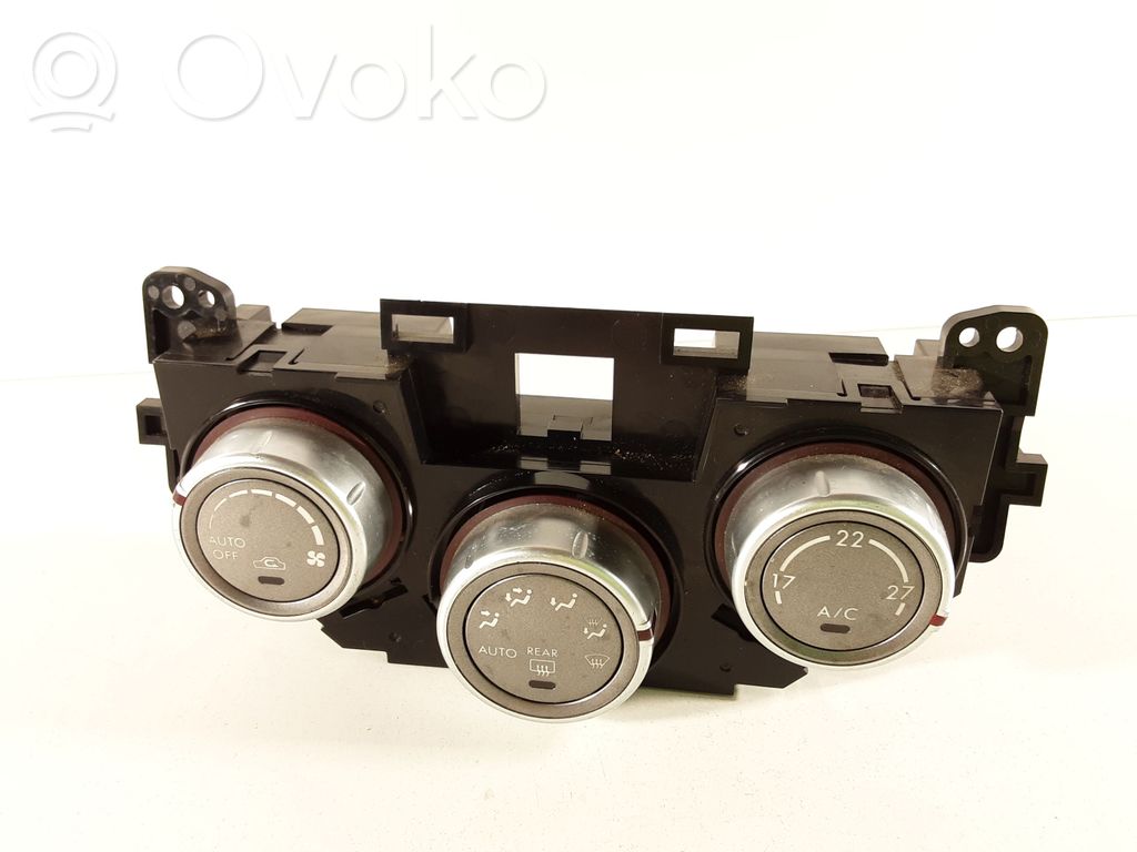 Subaru Impreza III Climate control unit 