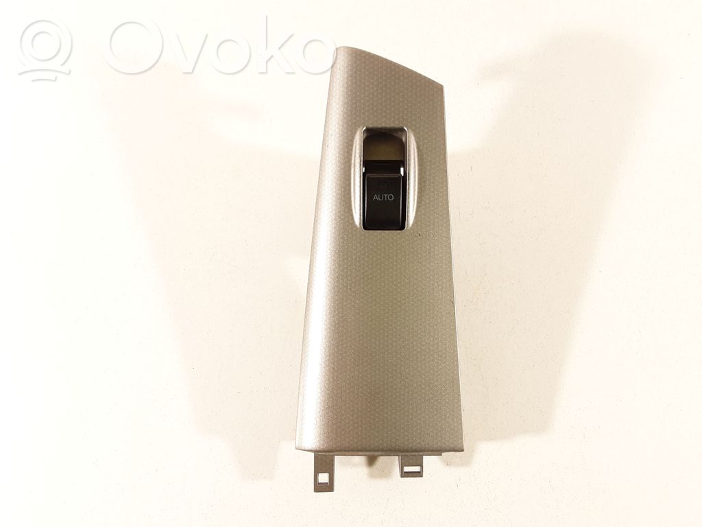 Toyota Corolla E120 E130 Electric window control switch 