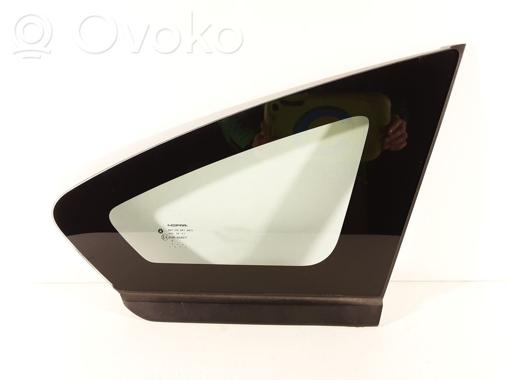 Rear side window   58752AB,050742336AA,43R008011