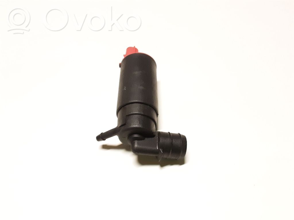Land Rover Freelander Windscreen/windshield washer pump 