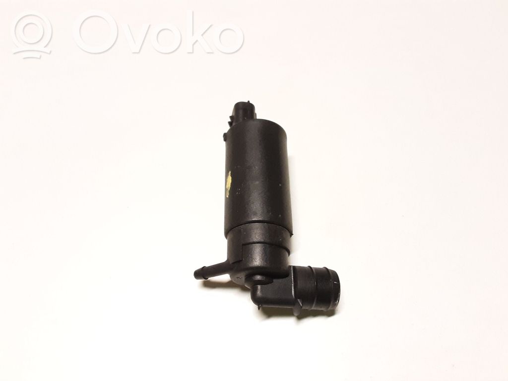 Land Rover Freelander Windscreen/windshield washer pump 