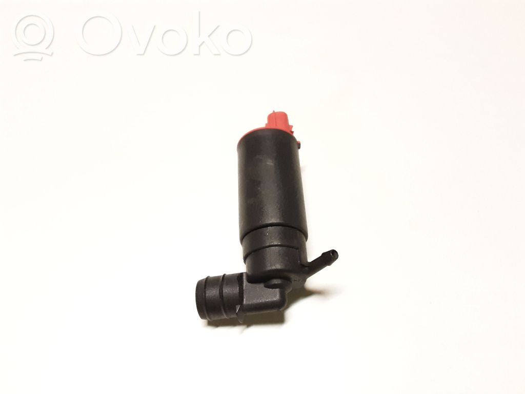 Land Rover Freelander Windscreen/windshield washer pump 