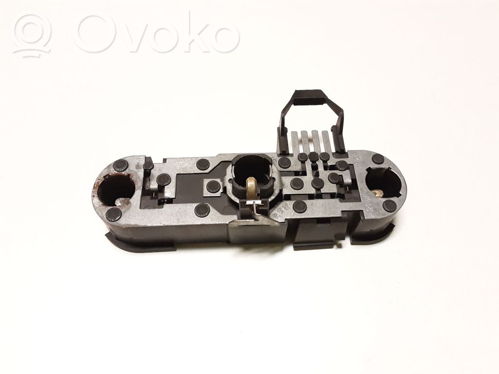 Land Rover Range Rover P38A Tail light bulb cover holder 