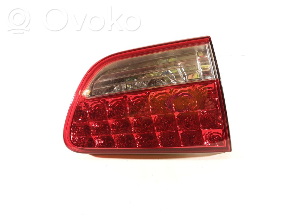 Citroen C-Crosser Tailgate rear/tail lights 