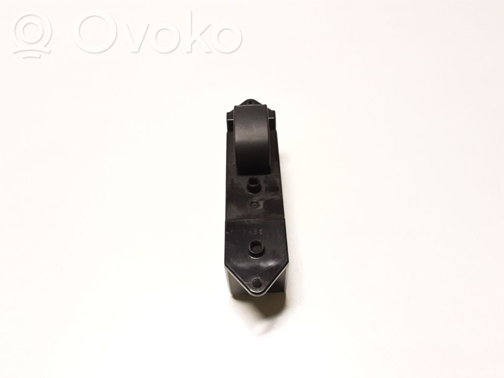 Mitsubishi Outlander Electric window control switch 