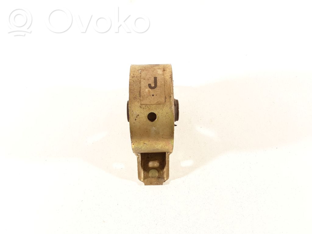 Engine mount bracket   1M2380