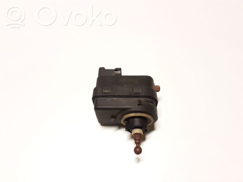 Headlight level adjustment motor