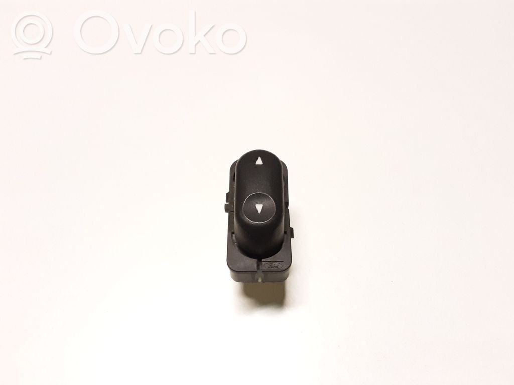 Ford Maverick Electric window control switch 