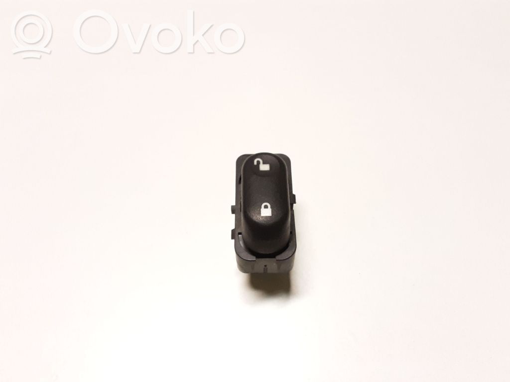 Ford Maverick Central locking switch button 