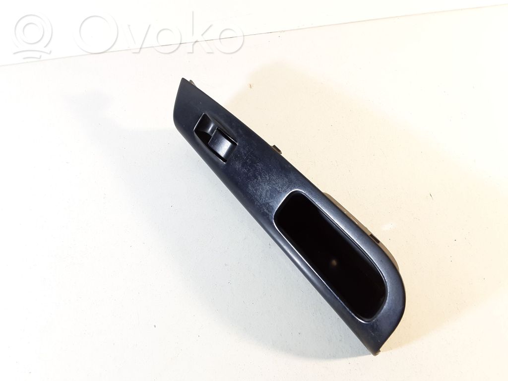 Electric window control switch   8481002040,7423102210,7423102230
