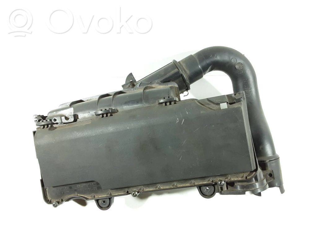 Mazda 2 Air filter box 