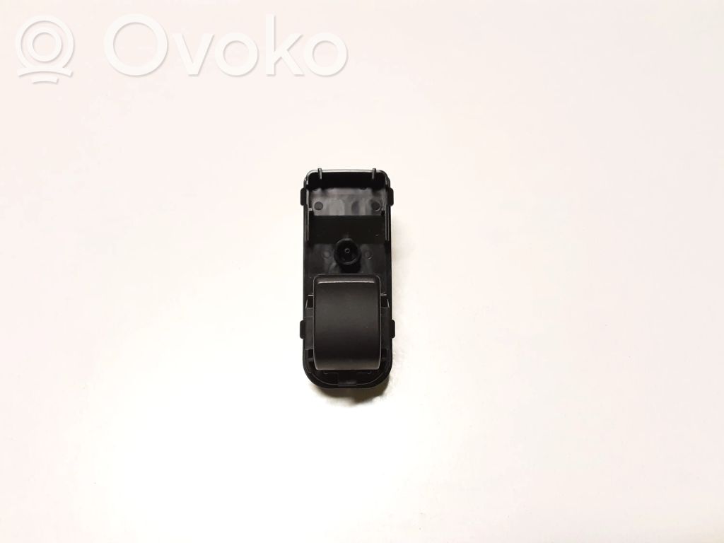 Mazda CX-3 Electric window control switch 