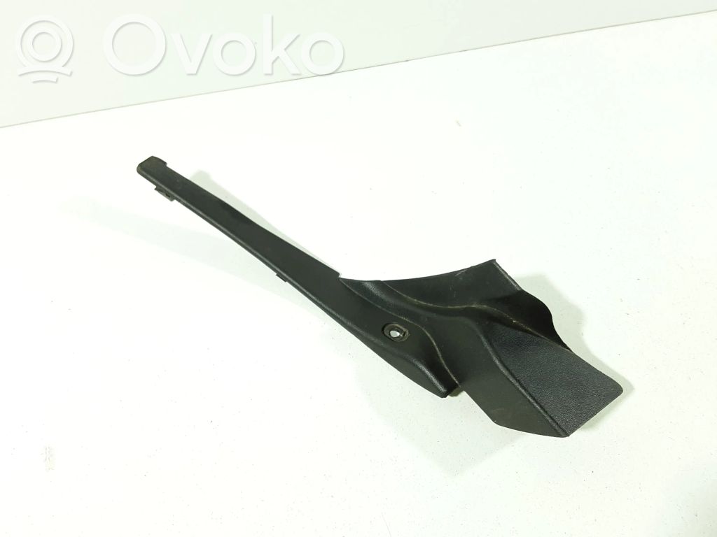 Mazda 5 Windshield trim 