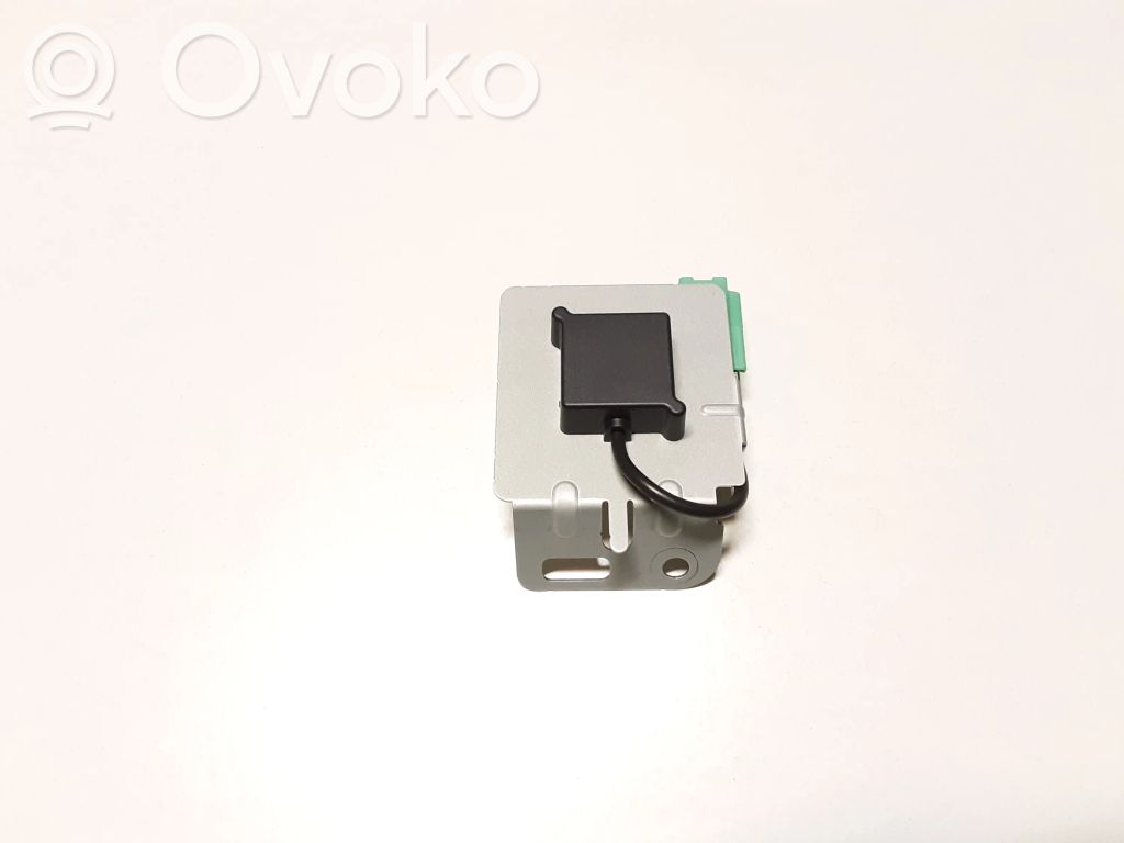Mazda CX-3 Antenos stiprintuvas 