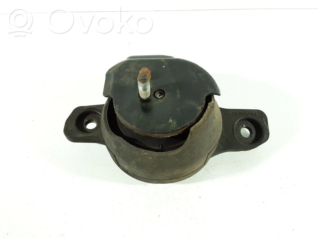 Subaru Outback Engine mount bracket 