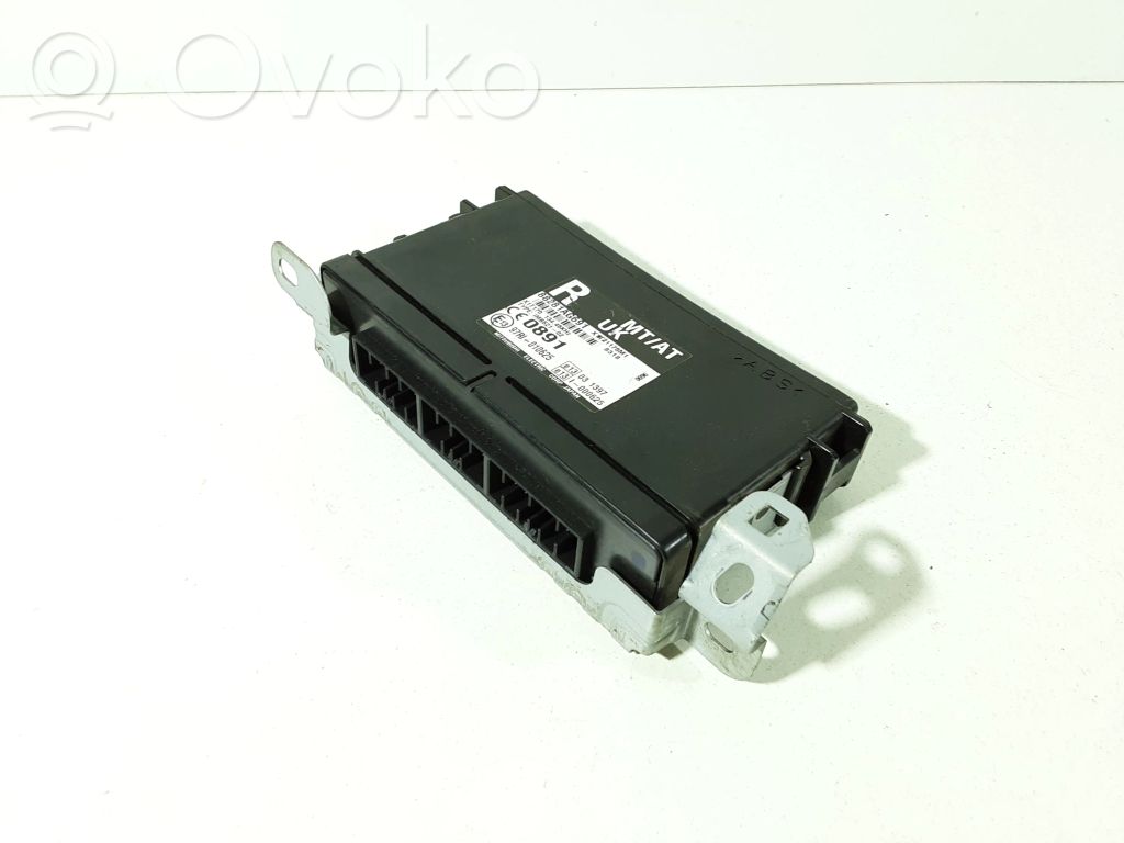 Subaru Legacy Comfort/convenience module 