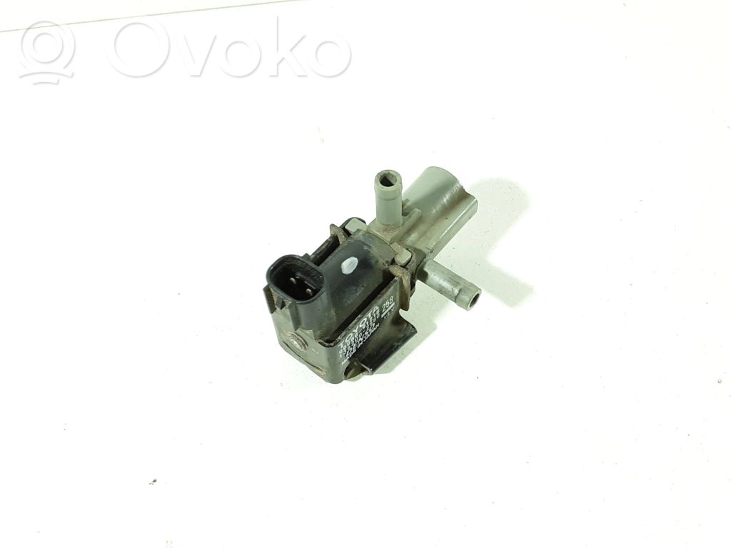 Toyota Corolla E120 E130 Tyhjiöputki 