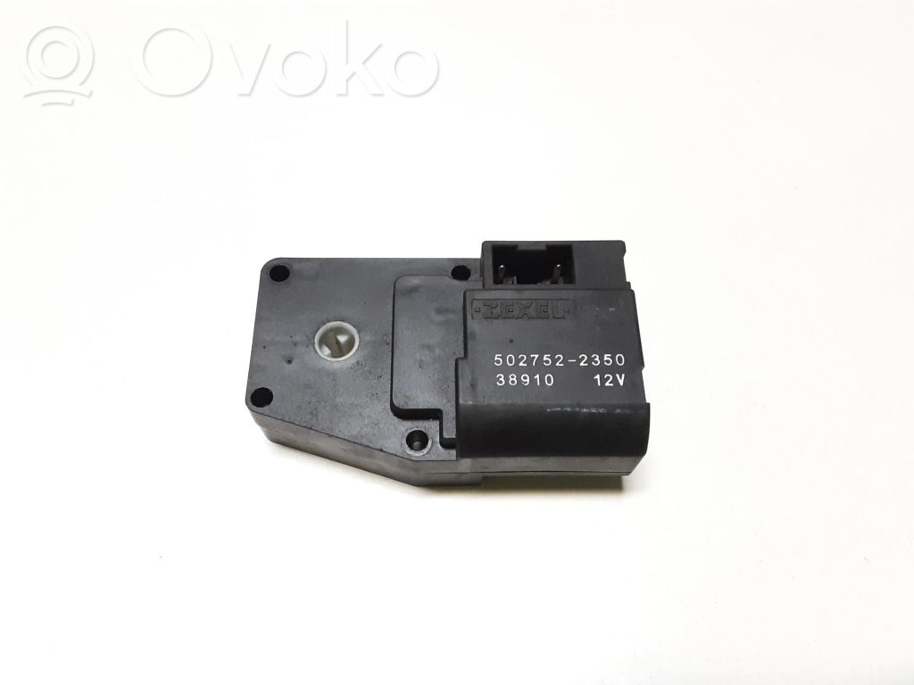 Suzuki XL7 I Motor/activador trampilla de calefacción 