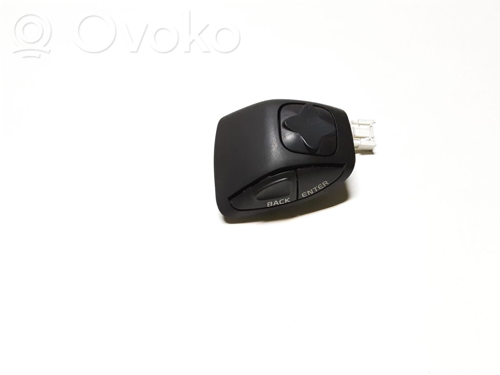 Volvo XC90 Steering wheel buttons/switches 