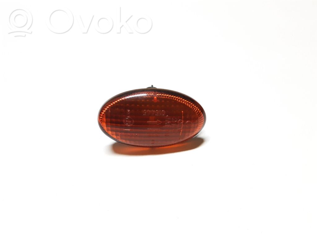 Subaru Forester SF Front fender indicator light 