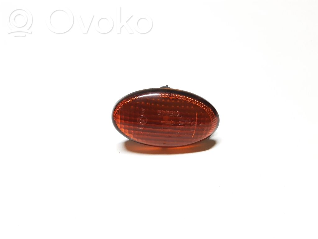 Subaru Forester SF Front fender indicator light 