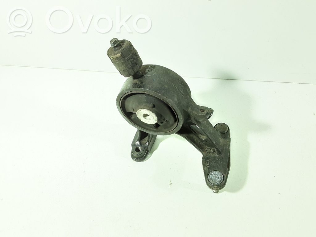 Toyota Avensis T270 Engine mount bracket 