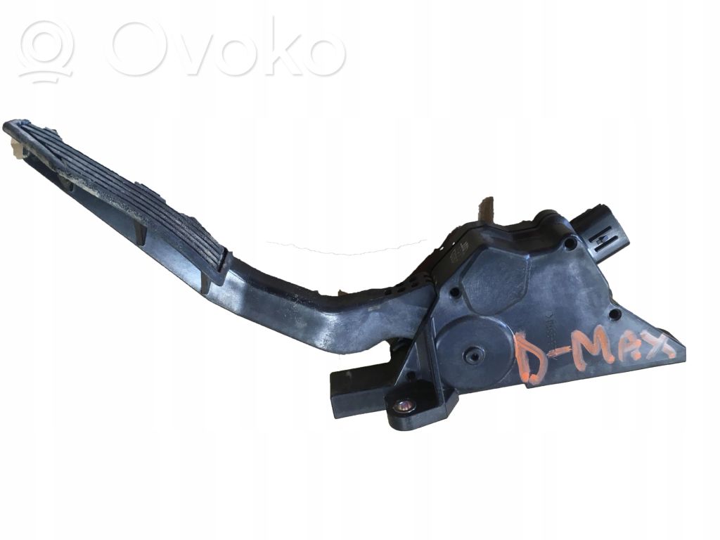 Accelerator throttle pedal