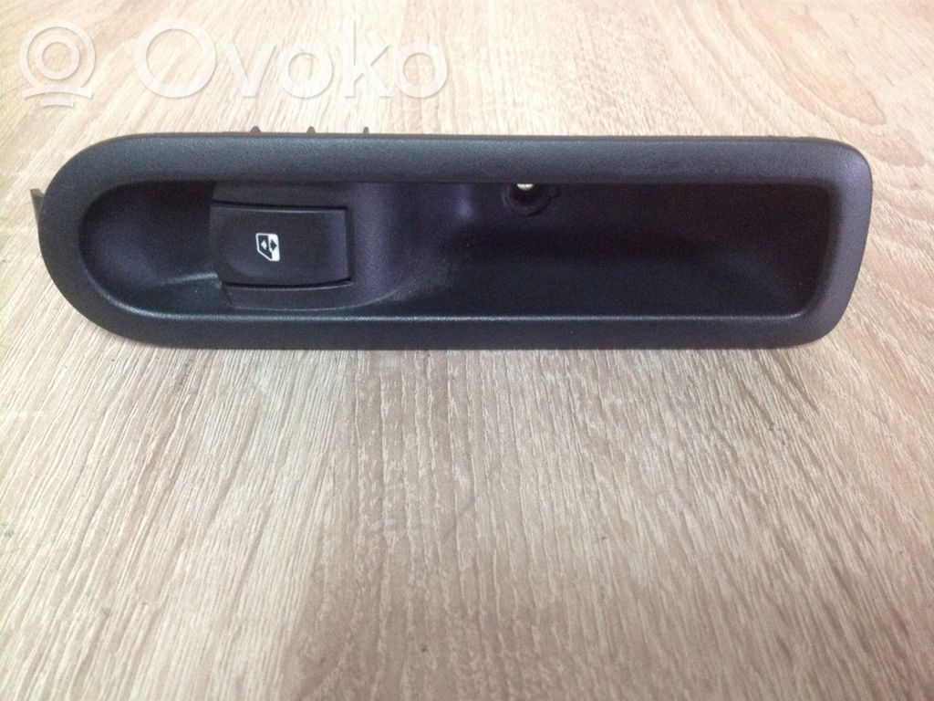 Renault Grand Modus Electric window control switch 
