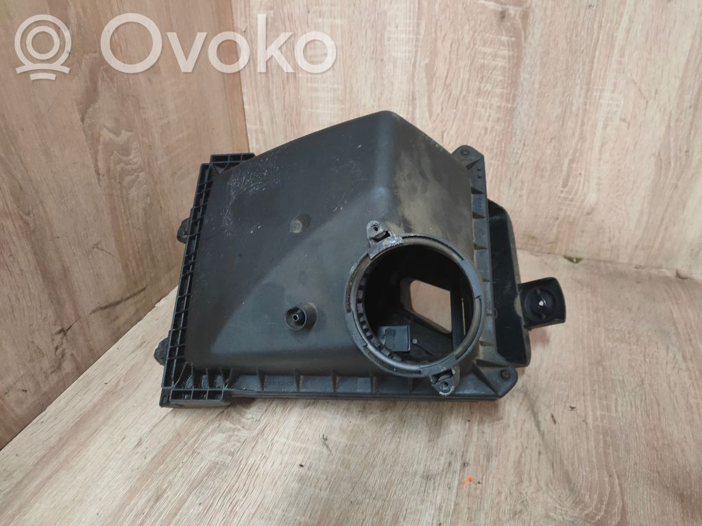 Audi A4 S4 B7 8E 8H Air filter box 