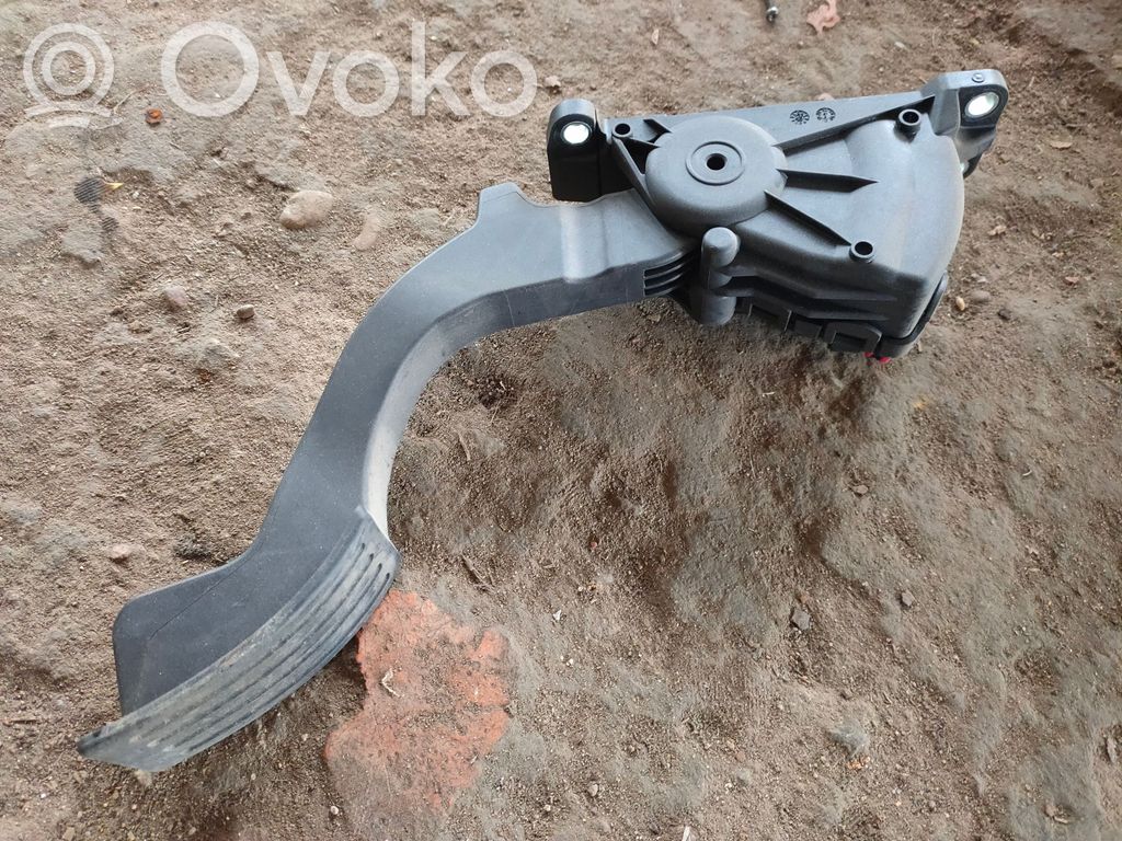 Mazda 3 I Accelerator throttle pedal 