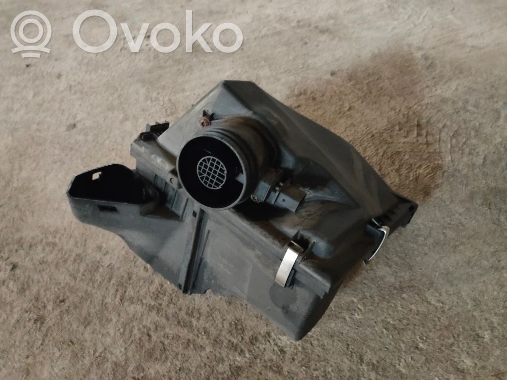 BMW 1 E81 E87 Air filter box 