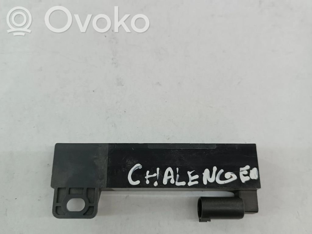 Dodge Challenger Keyless system antenna 
