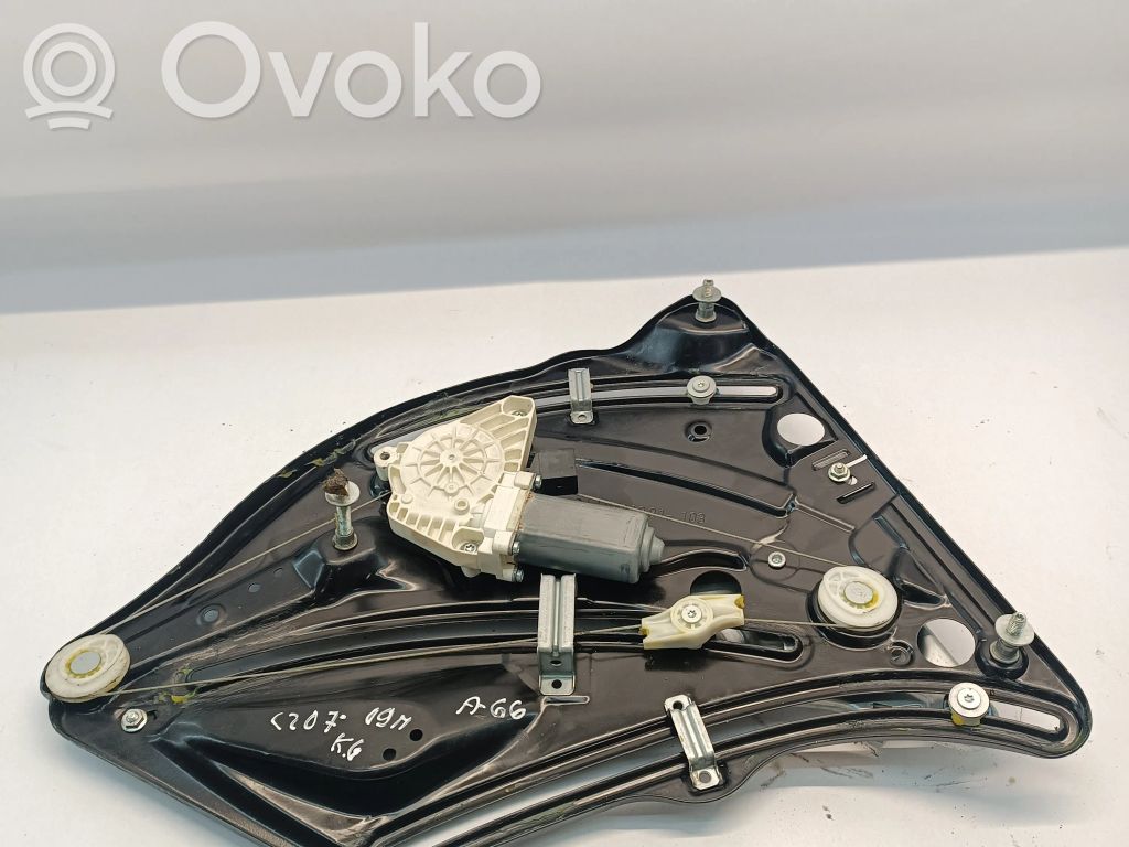 Mercedes-Benz E C207 W207 Elektryczny podnośnik szyby drzwi tylnych 