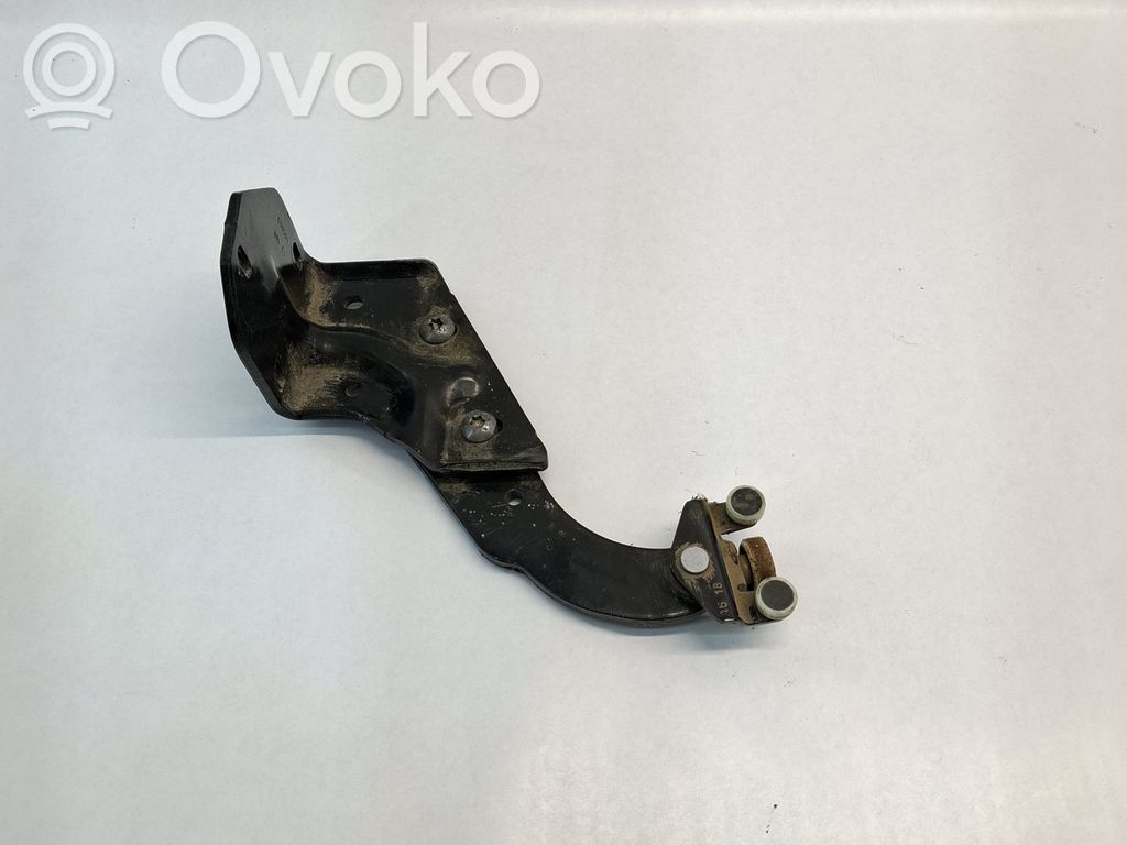 Mercedes-Benz Vito Viano W447 Prowadnica rolkowa drzwi bocznych / przesuwanych / Zawias dolny 