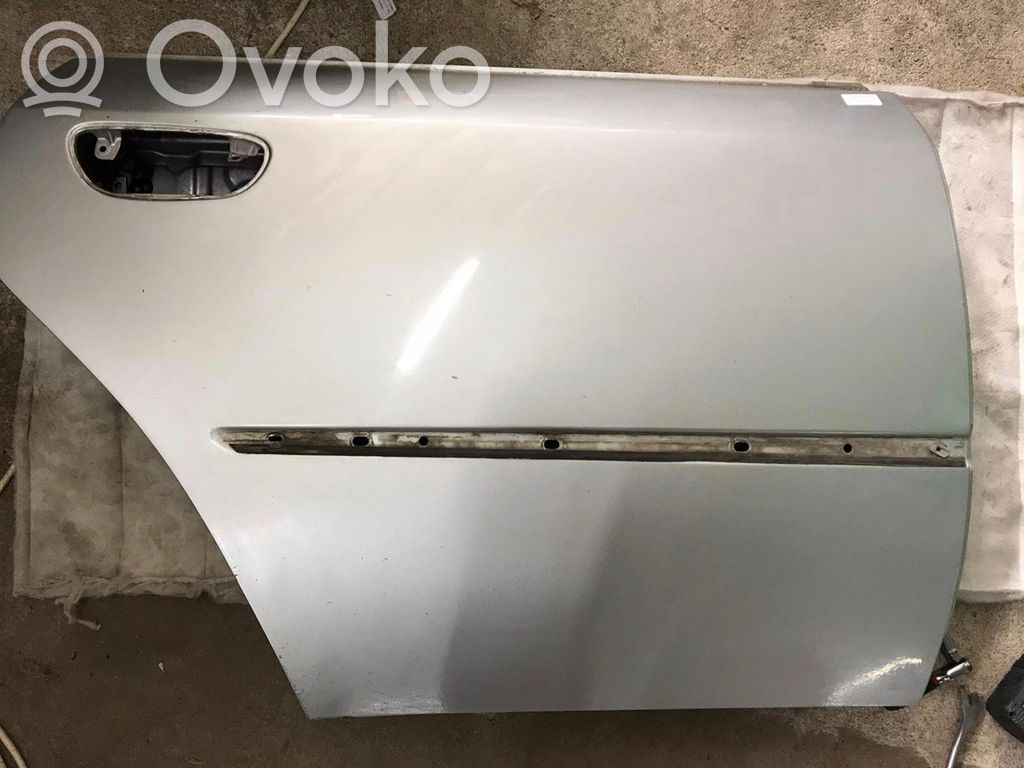 Subaru Legacy Galinės durys 